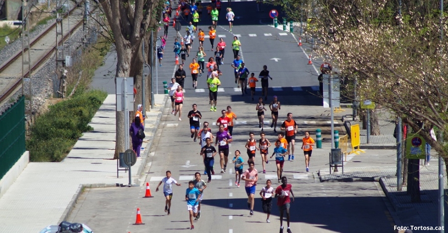 Ms de 500 persones prenen part a la tradicional Cursa Popular i Caminada Ciutat de Tortosa