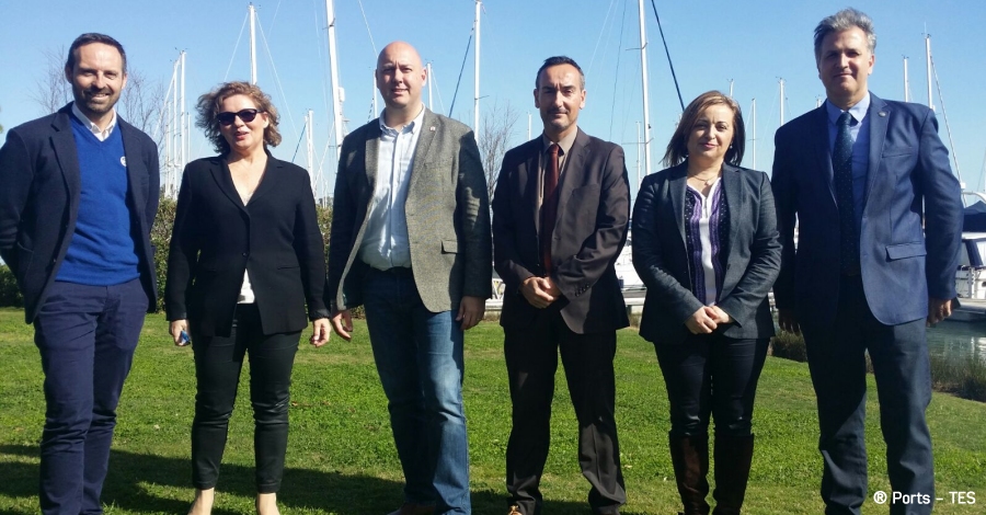 El port de la Rpita comena a operar com a base de rutes de xrters nutics  | EbreActiu.cat, revista digital d’oci actiu | Terres de l’Ebre ...