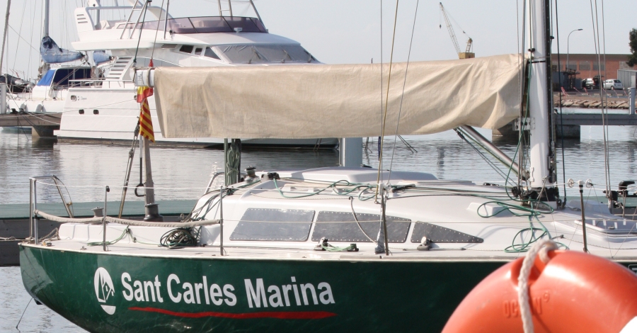 El port de la R�pita comen�a a operar com a base de rutes de x�rters n�utics 