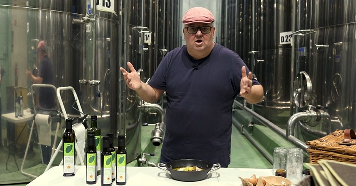 El xef Pep Nogu visita la DOP Oli del Baix Ebre-Montsi per descobrir-ho tot sobre aquesta DOP i els seus olis doliva verge extra