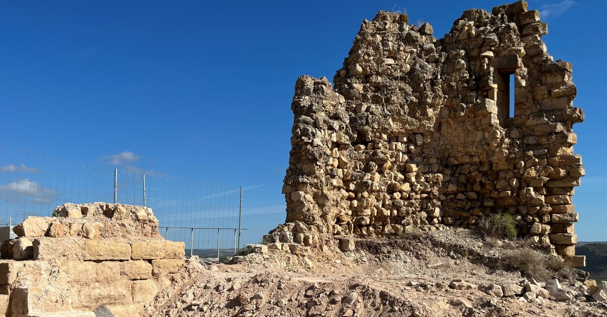 Nova intervenci arqueolgica al Castell dAsc