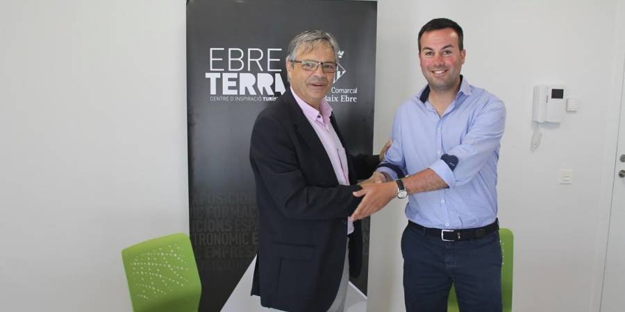 El Consell Comarcal del Baix Ebre i l’Ajuntament de Deltebre signen un conveni de collaboraci per a l’s d’EbreTerra | EbreActiu.cat, revista digital d’oci actiu | Terres de l’Ebre ...