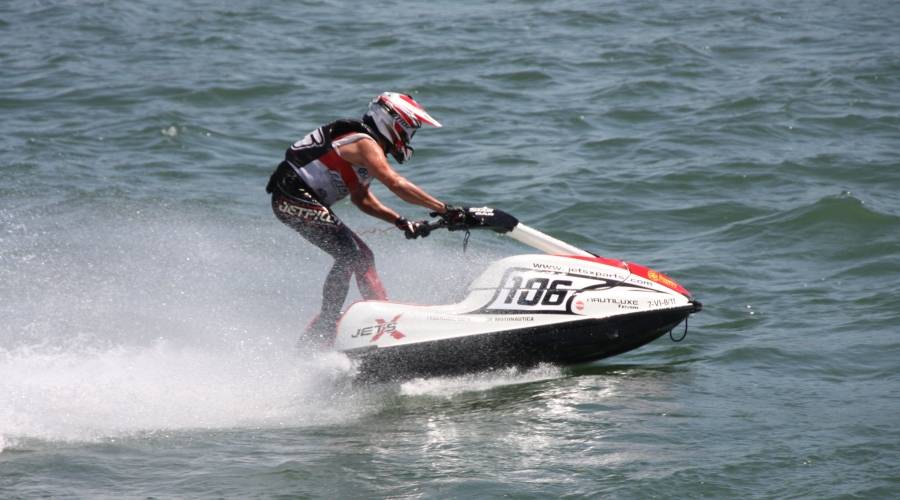 L&rsquo;ampost� Jordi Tom�s, campi� de Catalunya de motos aqu�tiques | EbreActiu.cat, revista digital d&rsquo;oci actiu | Terres de l&rsquo;Ebre ...