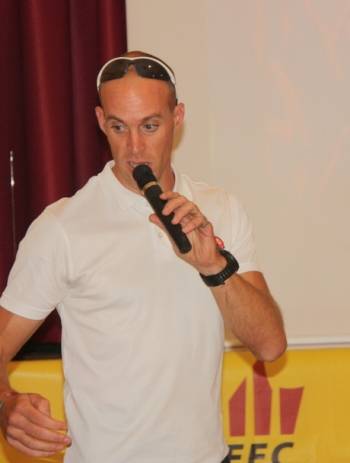 �scar Gri�� presenta als patrocinadors el seu projecte Salut i Cames  | EbreActiu.cat, revista digital d&rsquo;oci actiu | Terres de l&rsquo;Ebre ...