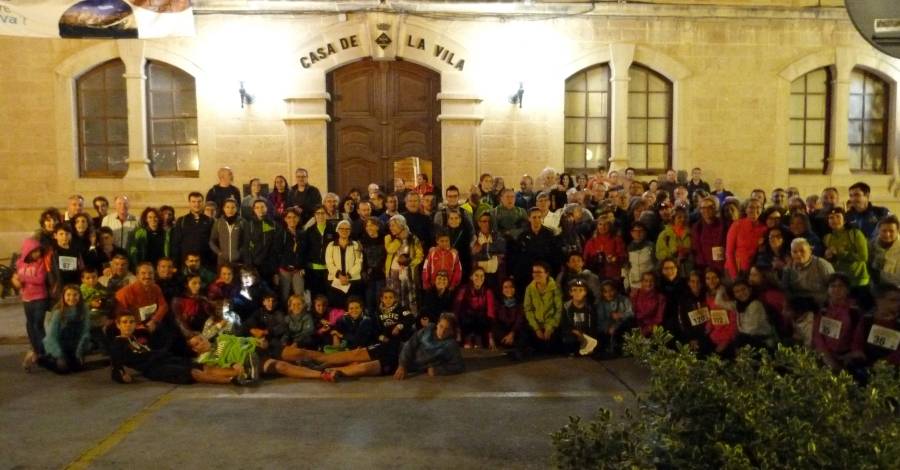 La Caminada de la Lluna Plena de Riba-Roja d�Ebre celebra la cinquena edici� amb m�s de 170 participants