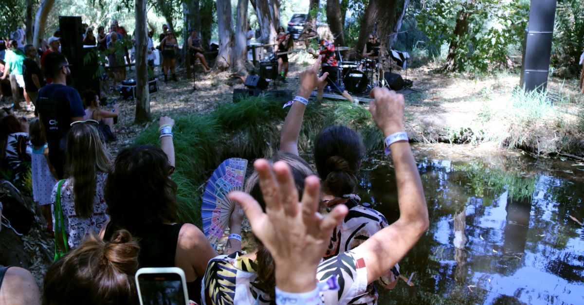 Propostes de tecnopop, folklore basc o electrònica congolesa són l’avançament de la programació d’Eufònic 2023 | EbreActiu.cat, revista digital d’oci actiu | Terres de l’Ebre ... Propostes de tecnopop, folklore basc o electrònica congolesa són l’avançament de la programació d’Eufònic 2023 | EbreActiu.cat, revista digital d’oci actiu | Terres de l’Ebre ...