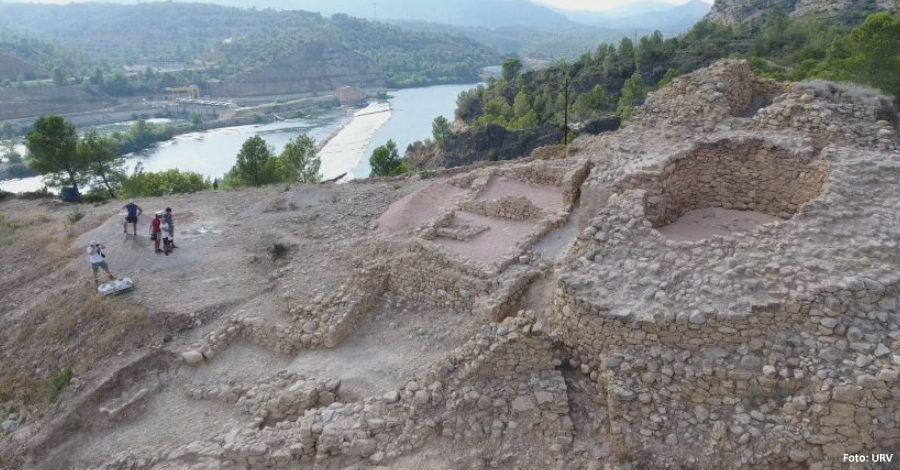 Les excavacions al poblat ib�ric de l&rsquo;Assut descobreixen la porta d&rsquo;acc�s al jaciment | EbreActiu.cat, revista digital d&rsquo;oci actiu | Terres de l&rsquo;Ebre ...