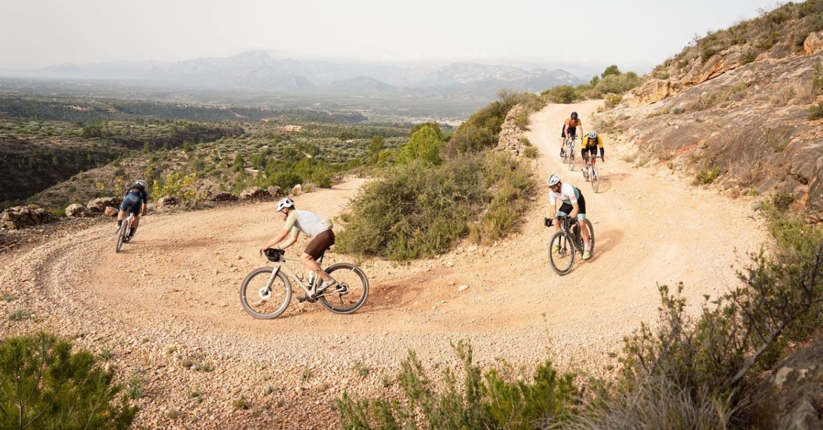 L’Ampolla es converteix en l’epicentre del cicloturisme gravel en una nova edici de la SB Hotels La Garba | EbreActiu.cat, revista digital d’oci actiu | Terres de l’Ebre ...