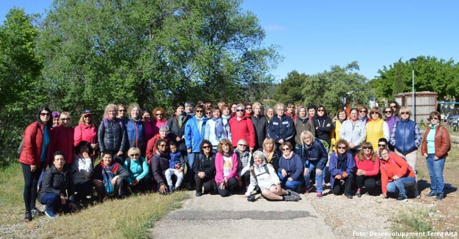 Celebrada una nova edici de la Caminada de dones per la Via Verda de la Terra Alta