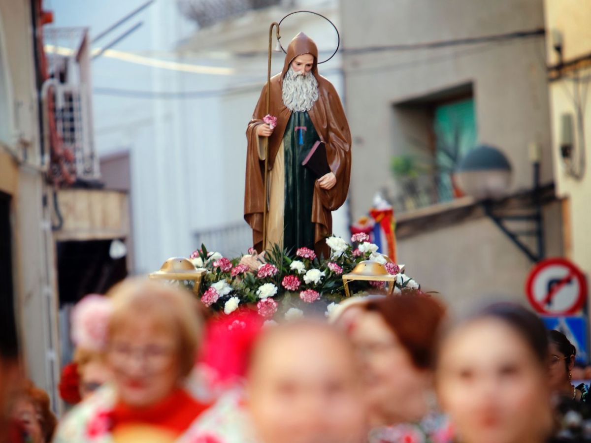 M�s de mig miler de persones participen en els actes de Sant Antoni a Alcanar | EbreActiu.cat, revista digital d&rsquo;oci actiu | Terres de l&rsquo;Ebre ...