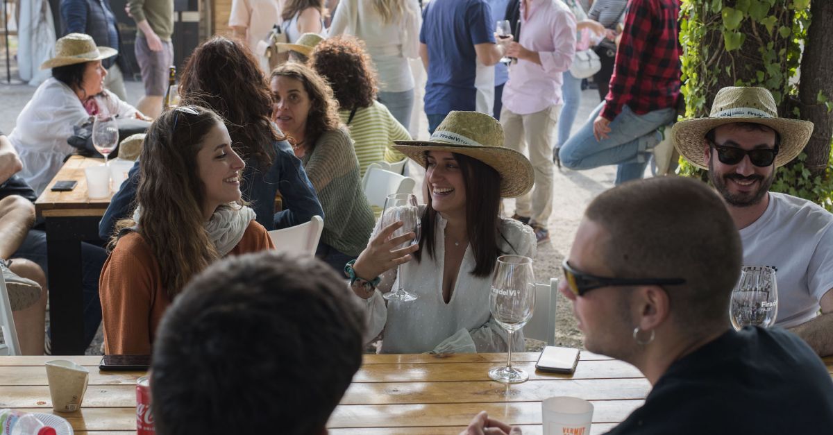 Ja es poden comprar tiquets anticipadament de la Fira del Vi de Falset | EbreActiu.cat, revista digital d’oci actiu | Terres de l’Ebre ...