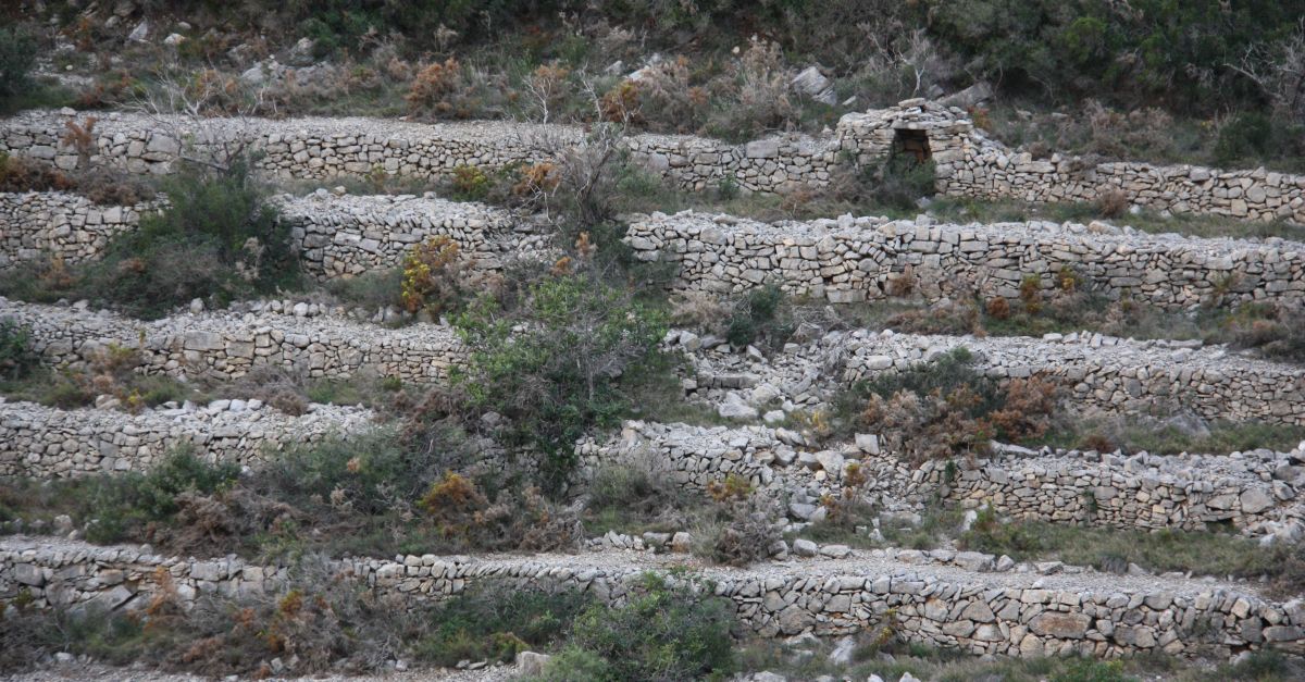 Penscola treballa en sis rutes per a donar a conixer la seua pedra en sec amb limpuls del Pla de Sostenibilitat Turstica