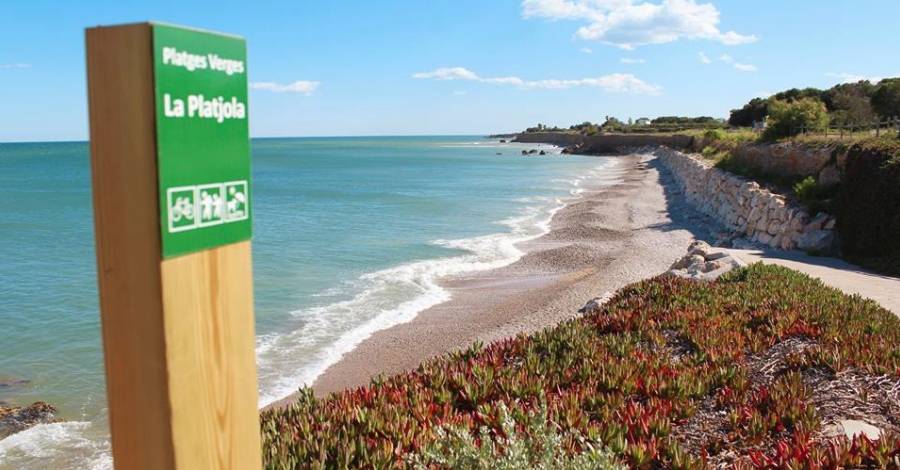 L’Ajuntament d’Alcanar millora serveis a la platja canina de la Platjola