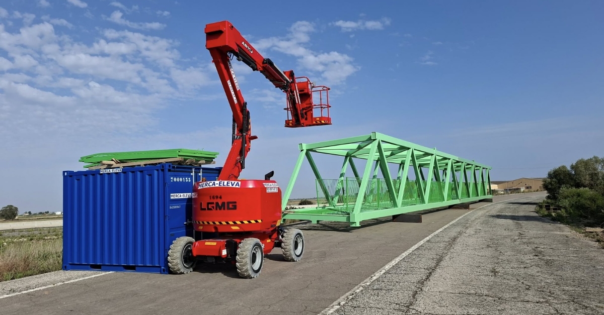 Aquest cap de setmana s’installar la passarella de la Via Verda de la Val de Zafan a Amposta i comportar talls a l’AP7 i C12 | EbreActiu.cat, revista digital d’oci actiu | Terres de l’Ebre ...