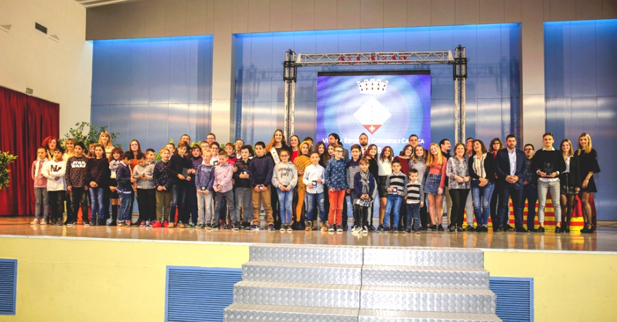 La VI Gala Esportiva dAlcanar visualitza el talent esportiu canareu