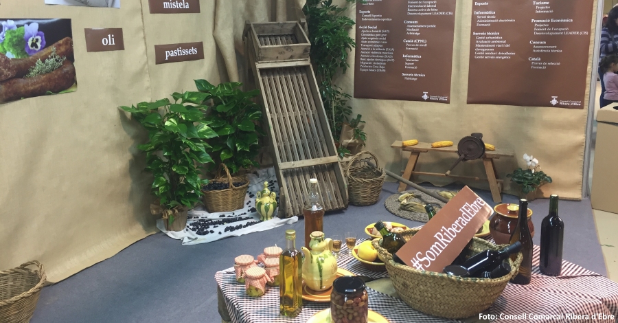 Els productes de la Ribera d’Ebre es promocionen a la Fira de Móra la Nova | EbreActiu.cat, revista digital d’oci actiu | Terres de l’Ebre ... Els productes de la Ribera d’Ebre es promocionen a la Fira de Móra la Nova | EbreActiu.cat, revista digital d’oci actiu | Terres de l’Ebre ...