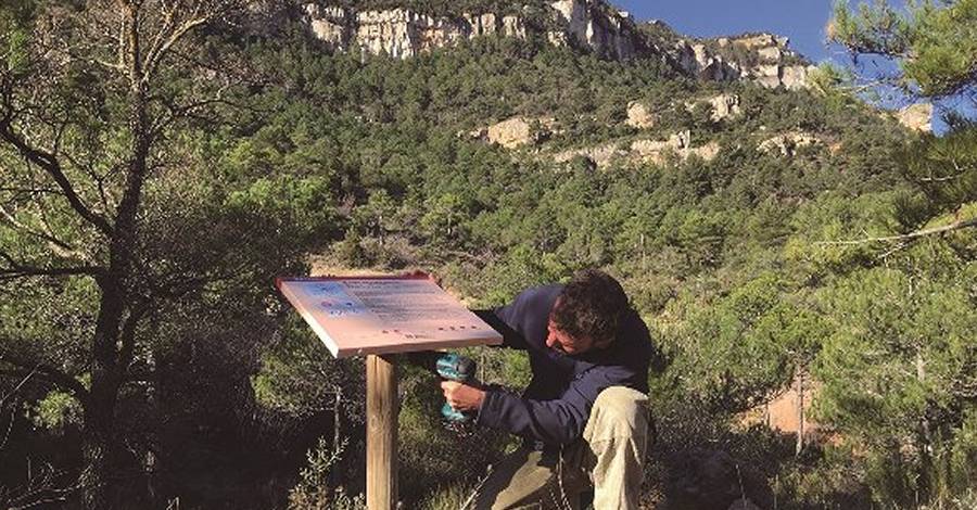 Es renova la senyalitzaci dels itineraris de flora del Parc Natural de la Serra de Montsant