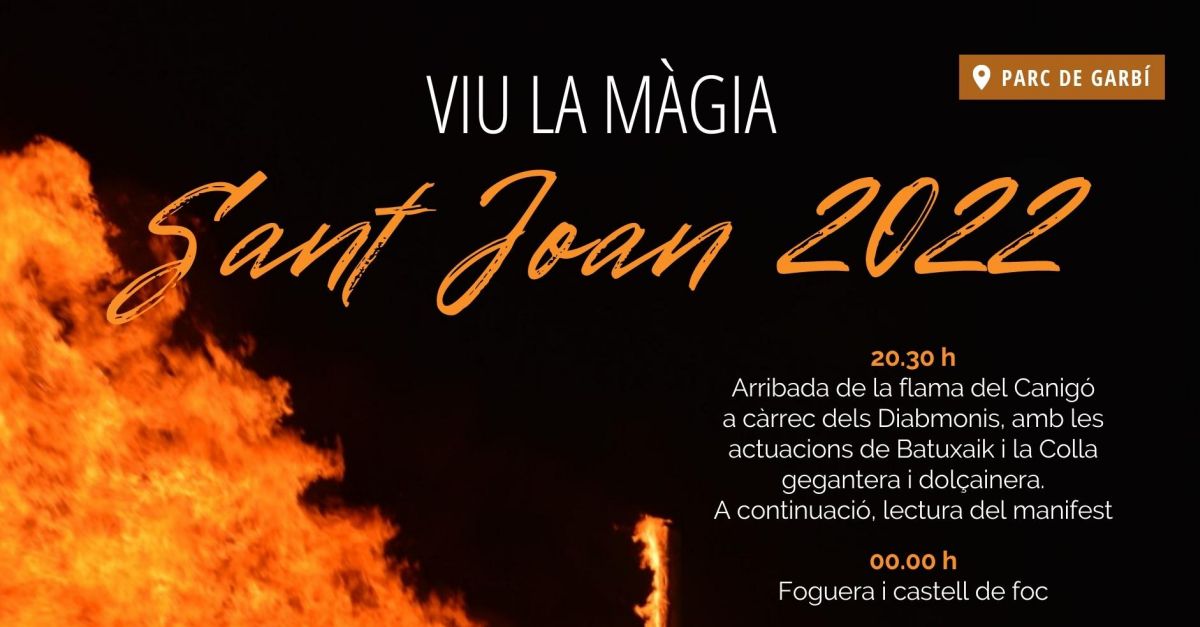 La Rpita celebra la revetlla de Sant Joan a la vora de la mar amb msica, foc i bon ambient