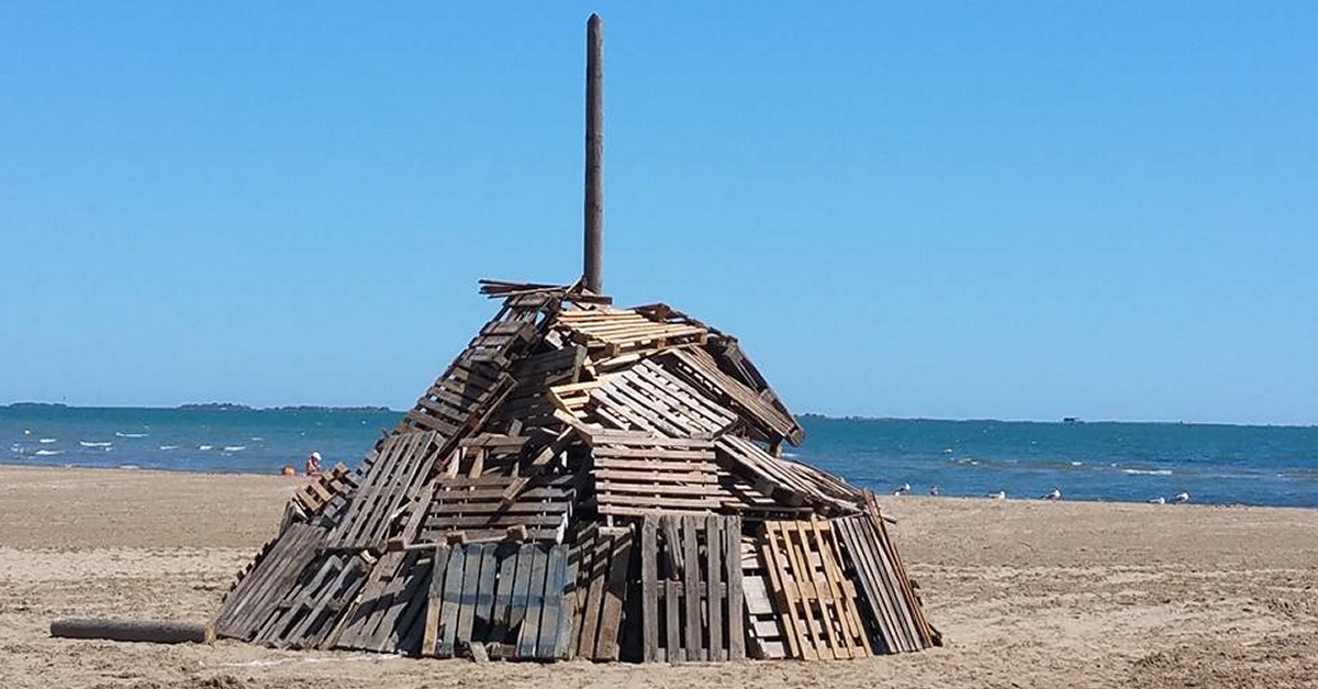 La Rpita organitza la revetlla de Sant Joan amb foguera i msica a la vora de la mar