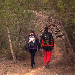 Senderismo en Asc�, en la Ribera de Ebro