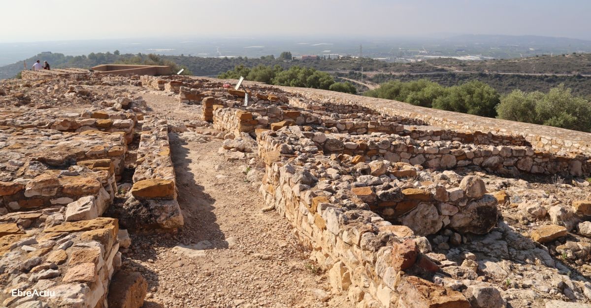 Tornen les visites guiades a la Moleta del Remei dAlcanar