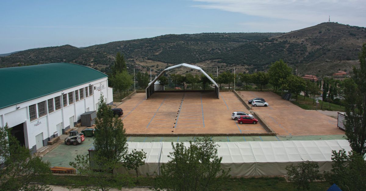 ltims preparatius per al XLIV Aplec dels Ports a Morella