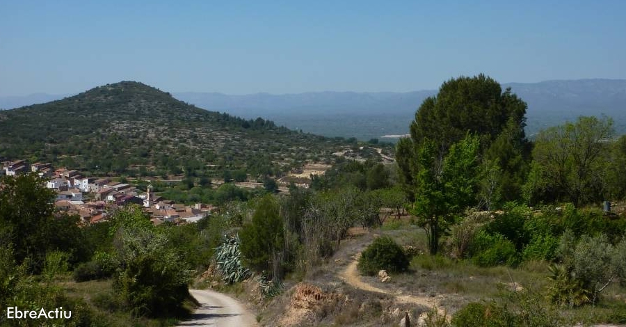 Travessa de la serra de Godall (NE-SO): del Cam Vell a Ulldecona passant per Godall