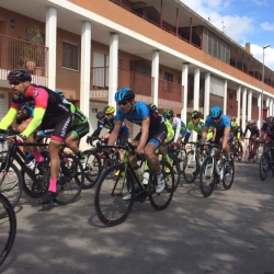 Joan Font s&rsquo;imposa a la novena edici� del Trofeu Ciutat d&rsquo;Amposta de ciclisme