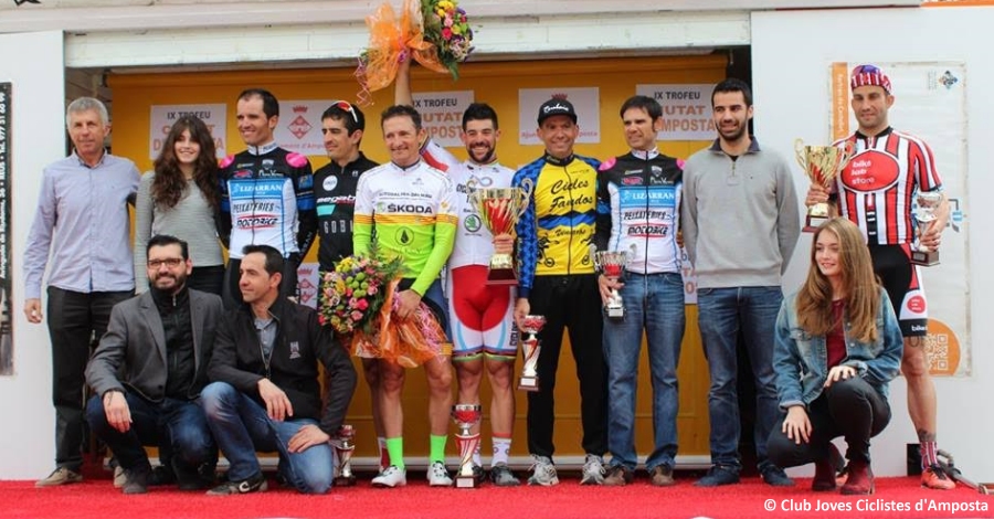 Joan Font s�imposa a la novena edici� del Trofeu Ciutat d�Amposta de ciclisme