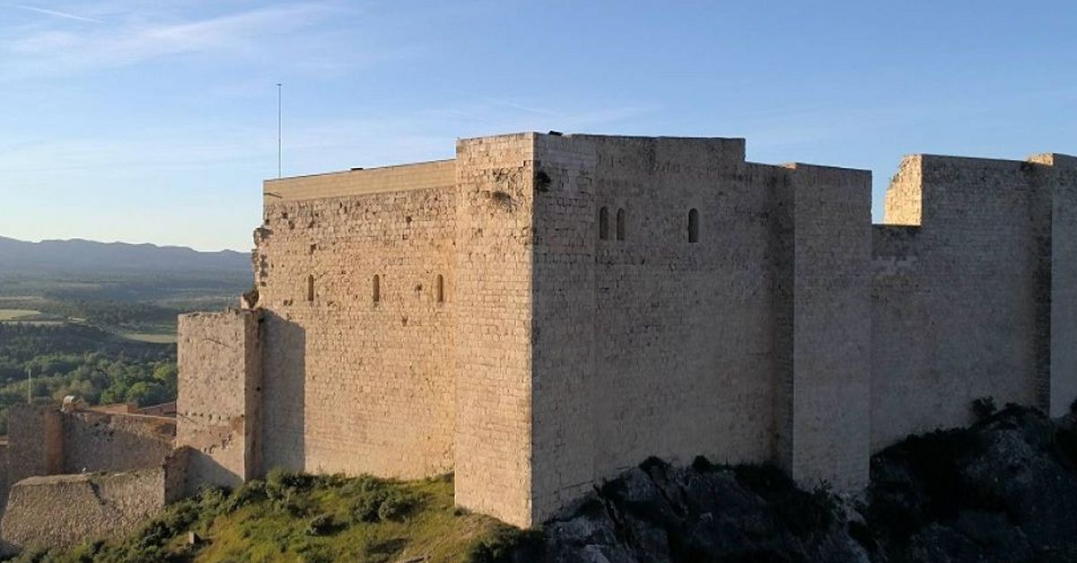 Un tresor, 3 cultures al castell de Miravet Un tresor, 3 cultures al castell de Miravet