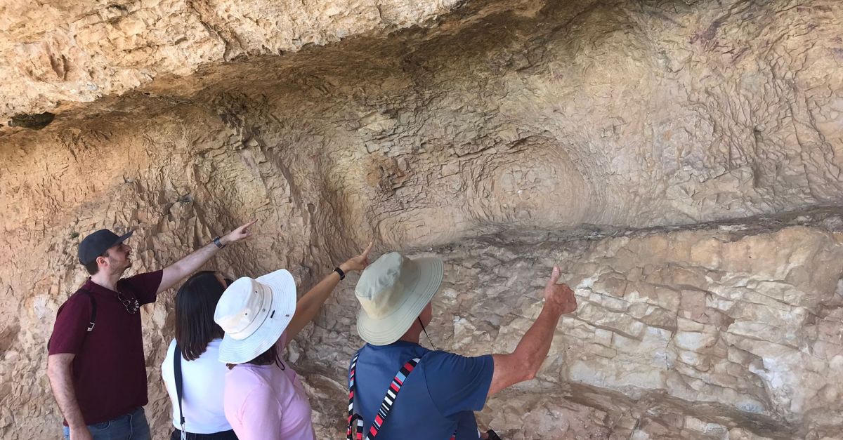 La popularitat del patrimoni arquitectnic i de les pintures rupestres creix a lAlt Maestrat