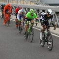Imatges de la Volta Catalunya al Pont Penjant d’Amposta
