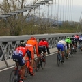 Imatges de la Volta Catalunya al Pont Penjant d&rsquo;Amposta